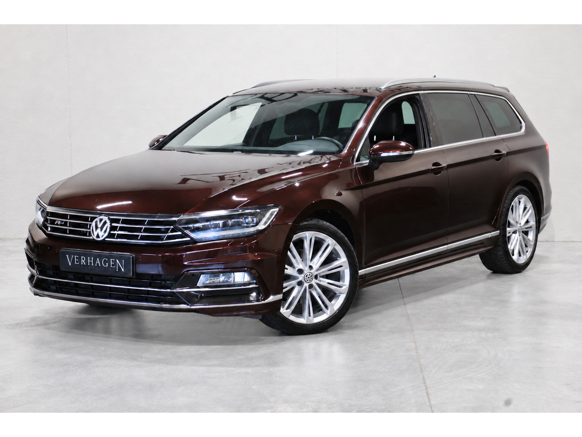 57194832